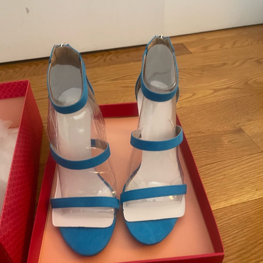 Brand new heels